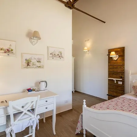 Podere Curtatone Bed & Breakfast