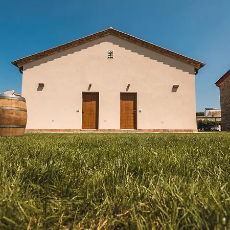 Podere Curtatone 3*