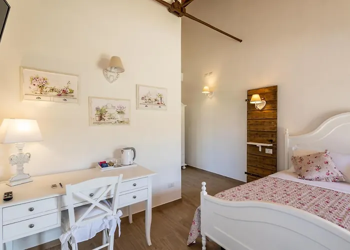Podere Curtatone Bed & Breakfast