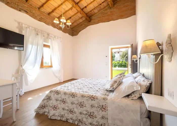 Podere Curtatone 3*
